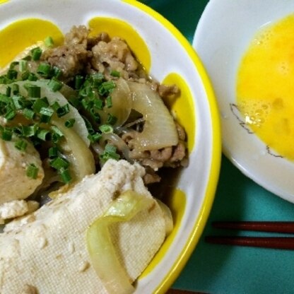 ニンニクがきいて、夏に助かる美味しい肉豆腐でした！卵につけて牛丼風にいただきました。ありがとうございます(* . .)))♡